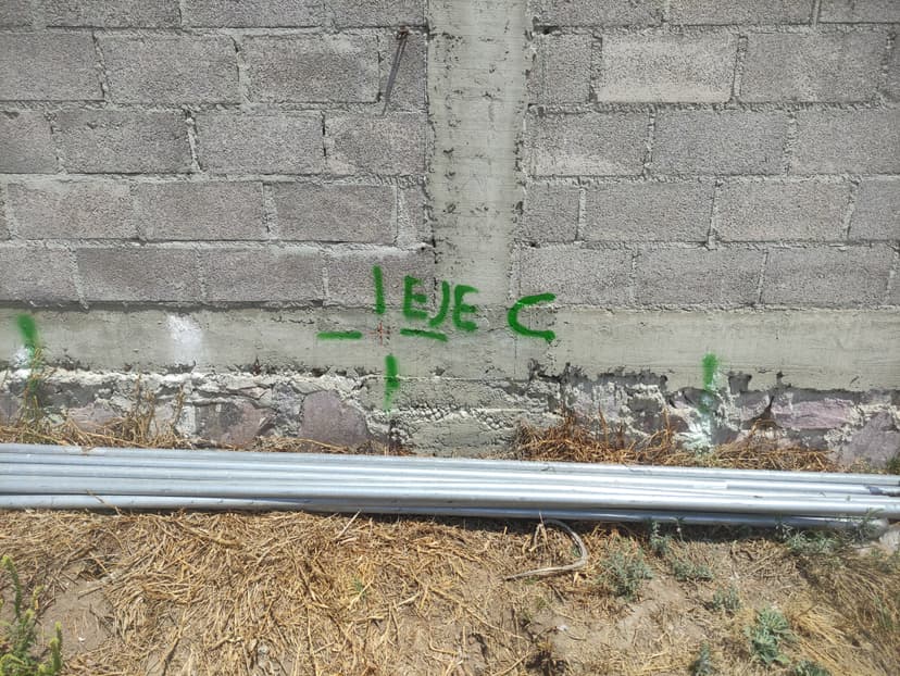Trazo de ejes y control de niveles en casa habitación – QC Topografía
